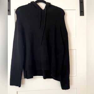 Carly jean Like new soft black hoodie